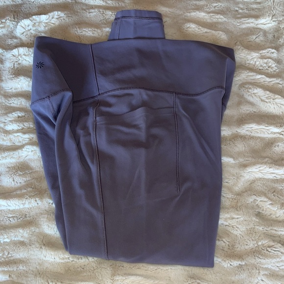 Athleta Salutation Stash 7/8 legging - Picture 8 of 11